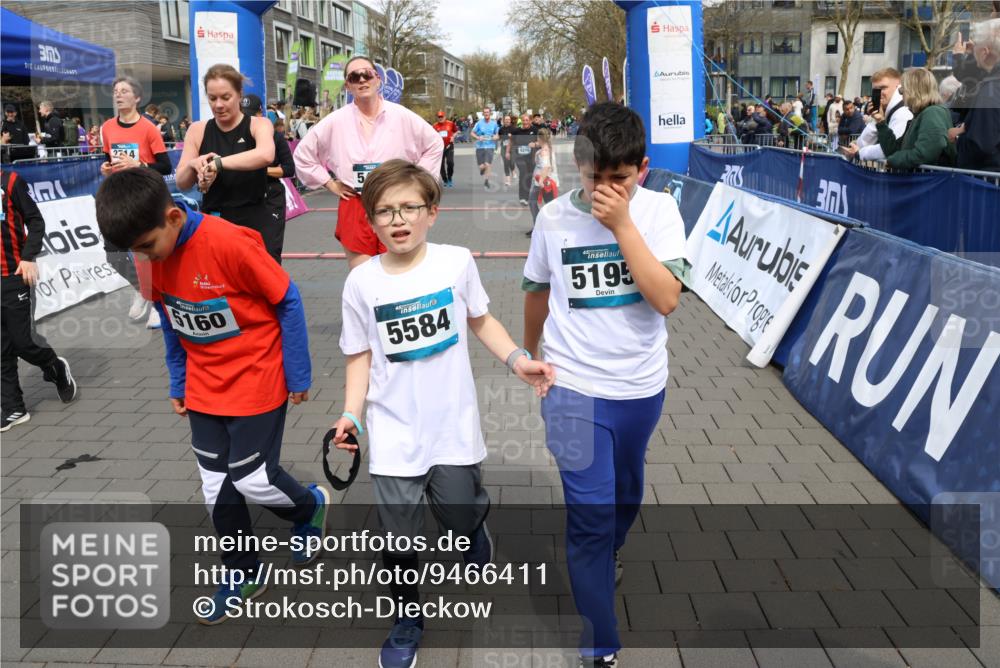 12.04.2026 - 45. Internationalen Wilhelmsburger Insellauf Strokosch-Dieckow http://msf.ph/oto/9466411 12.04.2026 13:11:34 Ziel 5195, 4692, 5417, 5199, 2889, 2714, 4216, 4895, 3932, 2114, 2519, 2113 meine-sportfotos.de