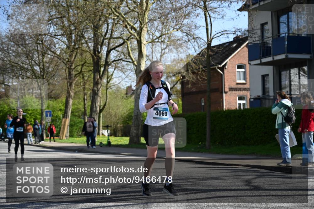 12.04.2026 - 45. Internationalen Wilhelmsburger Insellauf J. Mangold http://msf.ph/oto/9466478 12.04.2026 11:02:12 Ziel 5605, 4613, 3178, 4759, 4630, 4069, 2985, 3505, 3009, 2962, 2919, 2418, 2398, 4595, 4597, 4825, 2122, 3878, 2016, 3052, 4513 meine-sportfotos.de