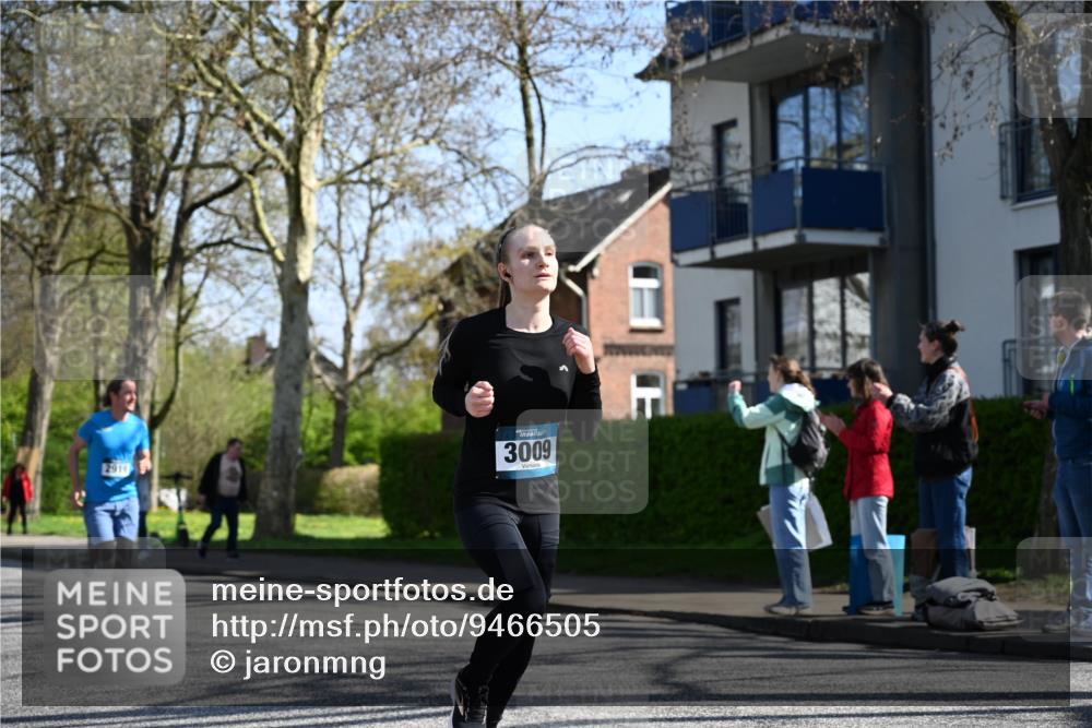 12.04.2026 - 45. Internationalen Wilhelmsburger Insellauf J. Mangold http://msf.ph/oto/9466505 12.04.2026 11:02:17 Ziel 4759, 4630, 4069, 2985, 3505, 3009, 2962, 2919, 2418, 2398, 4595, 4597, 4595, 4597, 4825, 2122, 3878, 2016, 2016, 3052, 4513, 2168 meine-sportfotos.de