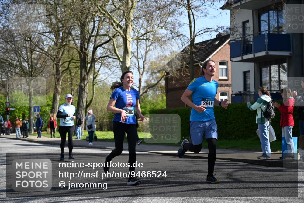 12.04.2026 - 45. Internationalen Wilhelmsburger Insellauf J. Mangold http://msf.ph/oto/9466524 12.04.2026 11:02:19 Ziel 4759, 4630, 4069, 2985, 3505, 3009, 2962, 2919, 2418, 2398, 4595, 4597, 4825, 4825, 2122, 3878, 2016, 3052, 4513, 2168, 3910 meine-sportfotos.de