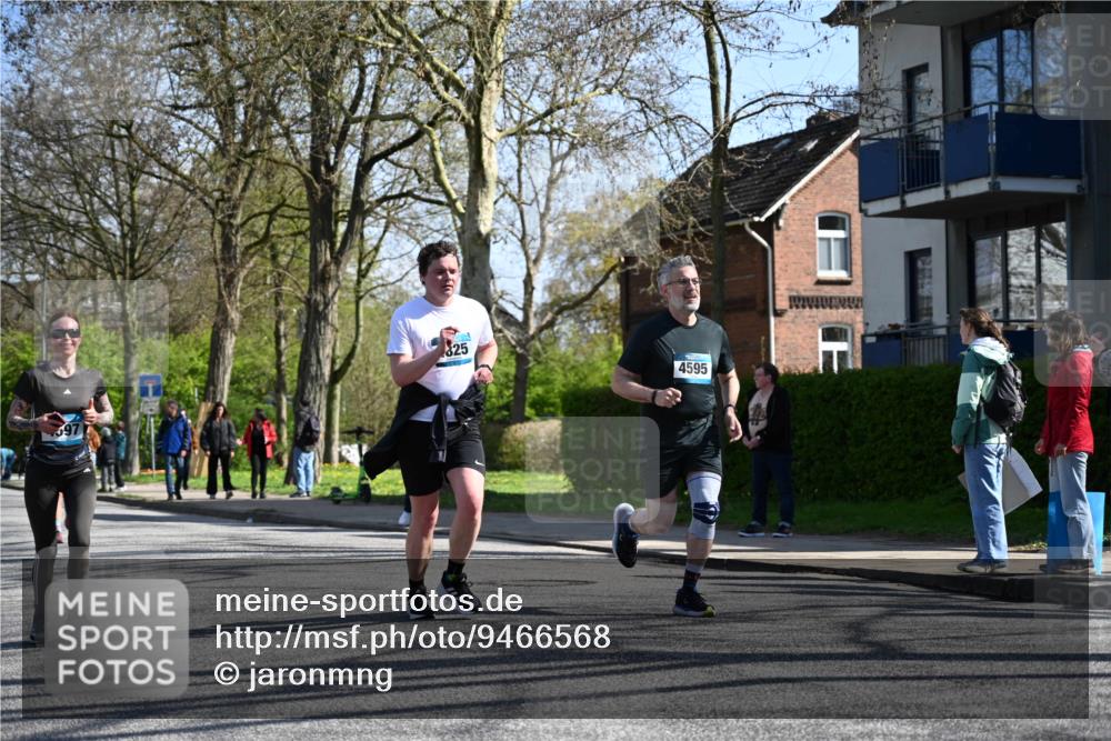 12.04.2026 - 45. Internationalen Wilhelmsburger Insellauf J. Mangold http://msf.ph/oto/9466568 12.04.2026 11:02:27 Ziel 4069, 2985, 3505, 3009, 2962, 2919, 2418, 2398, 4595, 4597, 4825, 2122, 3878, 2016, 3052, 4513, 2168, 2168, 3910, 3700, 3716, 3223, 4246, 4382, 5816 meine-sportfotos.de