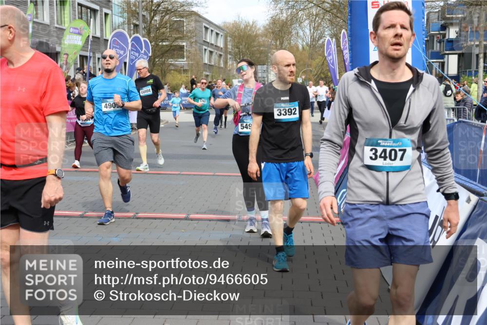 12.04.2026 - 45. Internationalen Wilhelmsburger Insellauf Strokosch-Dieckow http://msf.ph/oto/9466605 12.04.2026 13:11:10 Ziel 3948, 3949, 4540, 2315, 5494, 4909, 5004, 4969, 5762 meine-sportfotos.de