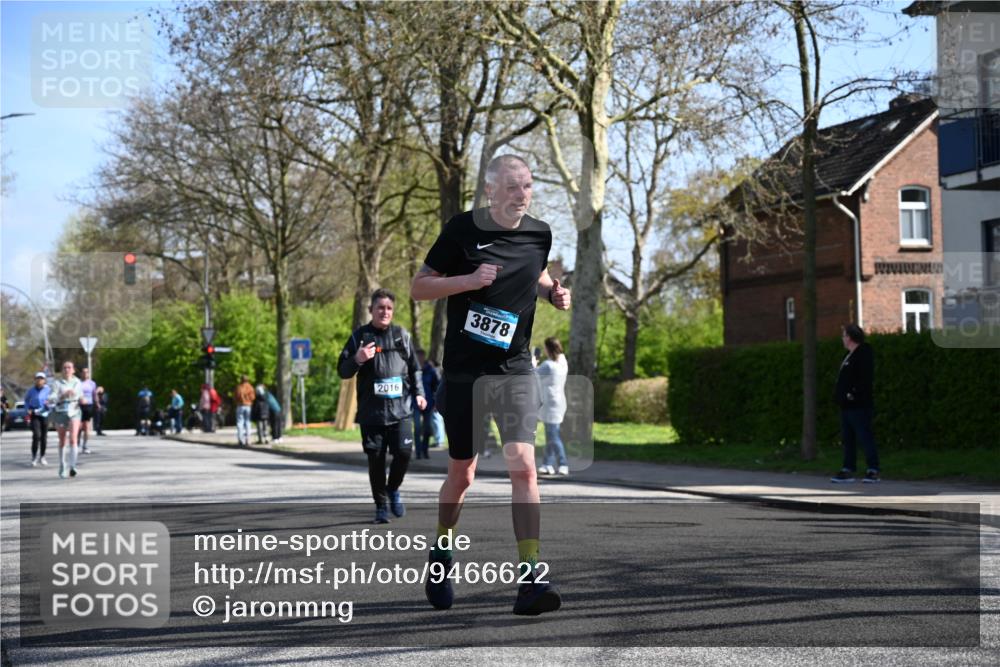 12.04.2026 - 45. Internationalen Wilhelmsburger Insellauf J. Mangold http://msf.ph/oto/9466622 12.04.2026 11:02:37 Ziel 2418, 2398, 4595, 4597, 4825, 2122, 3878, 2016, 3052, 4513, 2168, 3910, 3700, 3716, 3223, 4246, 4382, 5816, 4382, 5816, 3384, 2950 meine-sportfotos.de