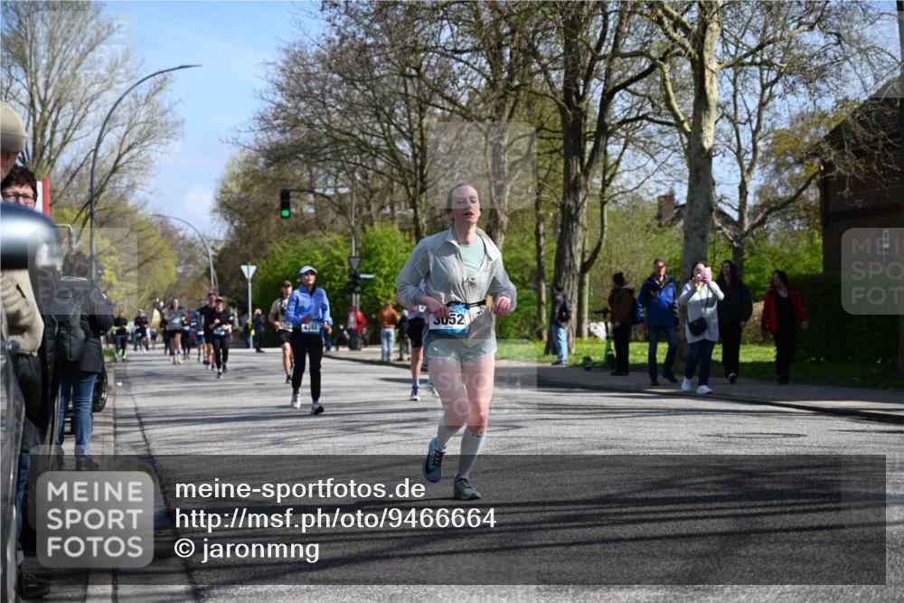 12.04.2026 - 45. Internationalen Wilhelmsburger Insellauf J. Mangold http://msf.ph/oto/9466664 12.04.2026 11:02:44 Ziel 4825, 2122, 3878, 2016, 3052, 4513, 2168, 3910, 3700, 3716, 3223, 4246, 4382, 5816, 3384, 2950, 5460, 4141, 2422 meine-sportfotos.de