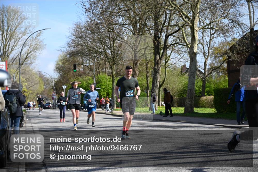 12.04.2026 - 45. Internationalen Wilhelmsburger Insellauf J. Mangold http://msf.ph/oto/9466767 12.04.2026 11:02:53 Ziel 2016, 3052, 4513, 2168, 3910, 3700, 3716, 3223, 4246, 4382, 5816, 3384, 2950, 5460, 5460, 4141, 2422 meine-sportfotos.de