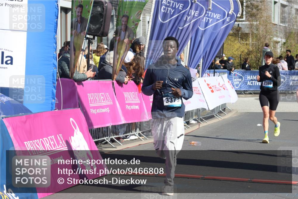 12.04.2026 - 45. Internationalen Wilhelmsburger Insellauf Strokosch-Dieckow http://msf.ph/oto/9466808 12.04.2026 11:00:59 Ziel 3373, 4632, 2389 meine-sportfotos.de