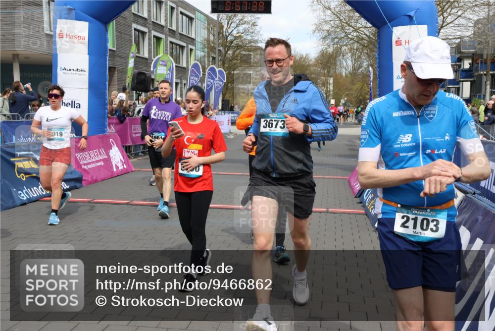 12.04.2026 - 45. Internationalen Wilhelmsburger Insellauf Strokosch-Dieckow http://msf.ph/oto/9466862 12.04.2026 13:10:39 Ziel 2743, 3673, 4961, 3919, 3793, 3549, 5646, 5287, 4910, 4278, 4935 meine-sportfotos.de