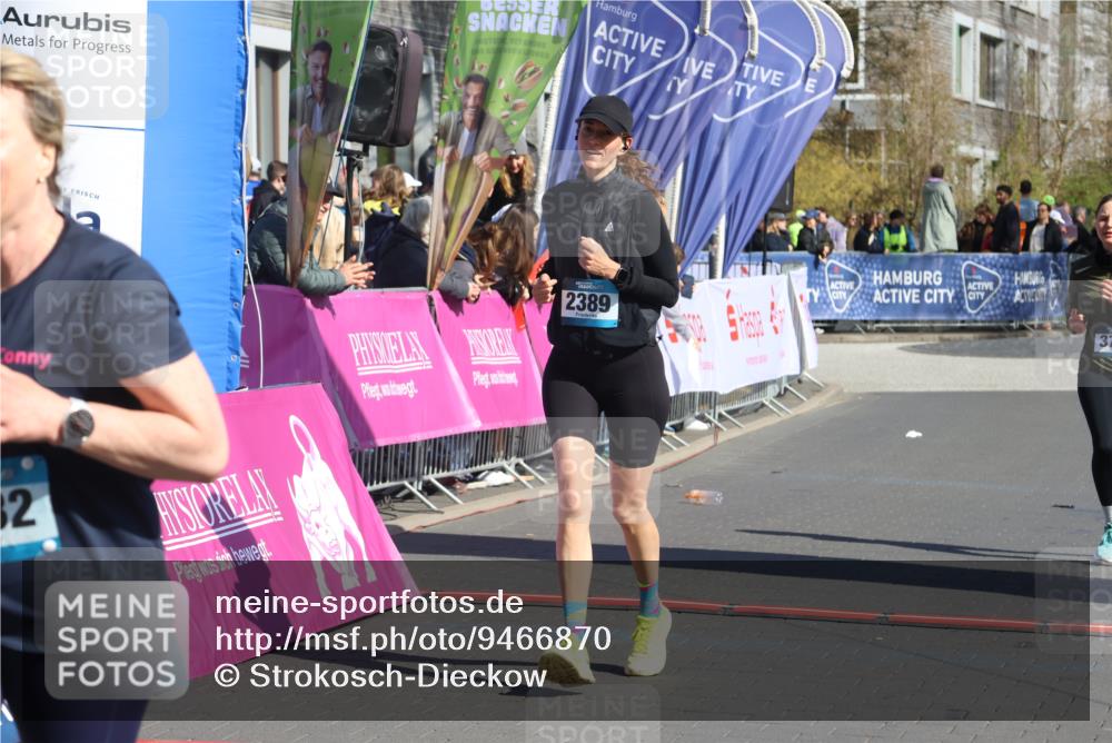 12.04.2026 - 45. Internationalen Wilhelmsburger Insellauf Strokosch-Dieckow http://msf.ph/oto/9466870 12.04.2026 11:01:03 Ziel 3373, 4632, 2389, 3725 meine-sportfotos.de