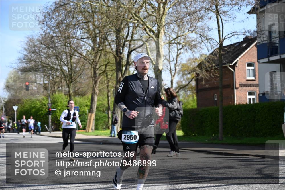 12.04.2026 - 45. Internationalen Wilhelmsburger Insellauf J. Mangold http://msf.ph/oto/9466899 12.04.2026 11:03:07 Ziel 3910, 3700, 3716, 3223, 4246, 4382, 5816, 3384, 2950, 5460, 4141, 2422, 4732, 2914, 5842 meine-sportfotos.de