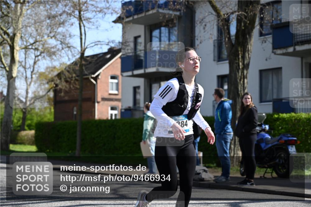 12.04.2026 - 45. Internationalen Wilhelmsburger Insellauf J. Mangold http://msf.ph/oto/9466934 12.04.2026 11:03:10 Ziel 3700, 3716, 3223, 4246, 4382, 5816, 3384, 2950, 5460, 4141, 2422, 4732, 4732, 2914, 5842 meine-sportfotos.de