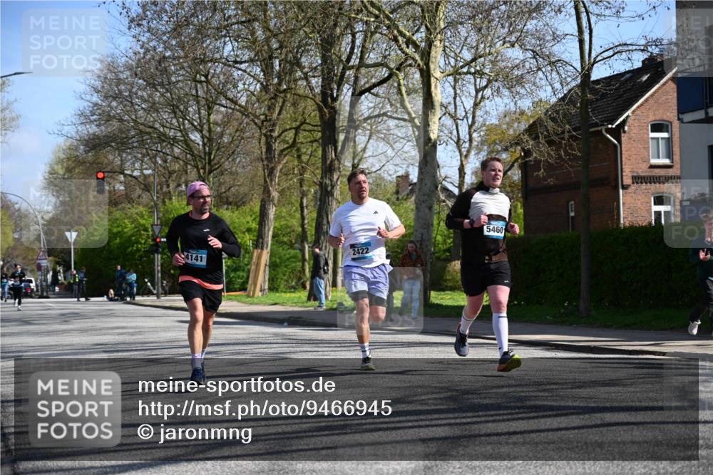 12.04.2026 - 45. Internationalen Wilhelmsburger Insellauf J. Mangold http://msf.ph/oto/9466945 12.04.2026 11:03:18 Ziel 3384, 2950, 5460, 4141, 2422, 4732, 2914, 5842, 5842, 2005 meine-sportfotos.de