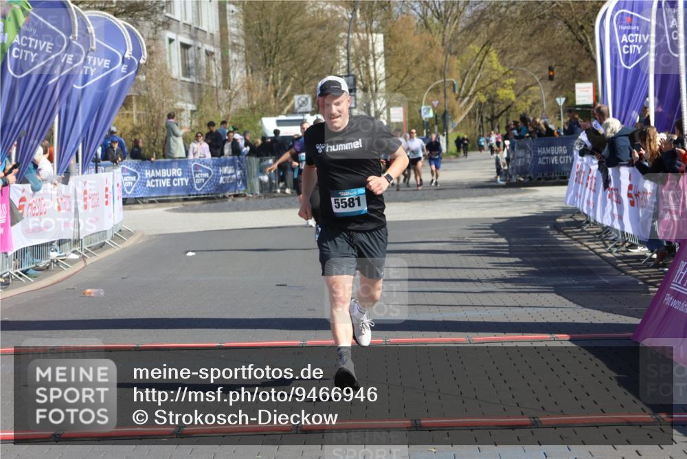 12.04.2026 - 45. Internationalen Wilhelmsburger Insellauf Strokosch-Dieckow http://msf.ph/oto/9466946 12.04.2026 11:01:25 Ziel 5581 meine-sportfotos.de