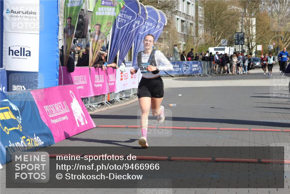 12.04.2026 - 45. Internationalen Wilhelmsburger Insellauf Strokosch-Dieckow http://msf.ph/oto/9466966 12.04.2026 11:16:54 Ziel 3543, 2329 meine-sportfotos.de
