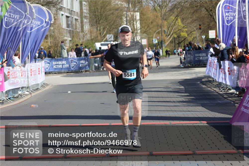12.04.2026 - 45. Internationalen Wilhelmsburger Insellauf Strokosch-Dieckow http://msf.ph/oto/9466978 12.04.2026 11:01:25 Ziel 5581 meine-sportfotos.de