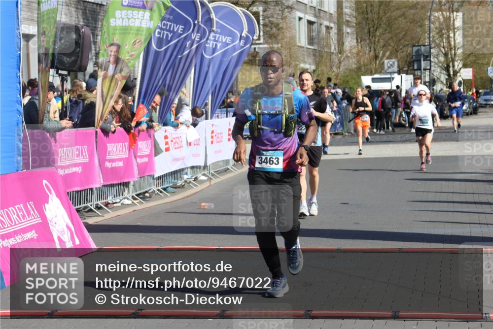 12.04.2026 - 45. Internationalen Wilhelmsburger Insellauf Strokosch-Dieckow http://msf.ph/oto/9467022 12.04.2026 11:01:31 Ziel 3463, 2229 meine-sportfotos.de