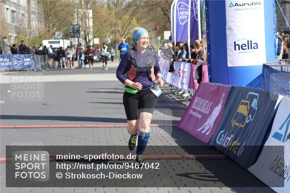 12.04.2026 - 45. Internationalen Wilhelmsburger Insellauf Strokosch-Dieckow http://msf.ph/oto/9467042 12.04.2026 11:16:56 Ziel 3543, 2329 meine-sportfotos.de