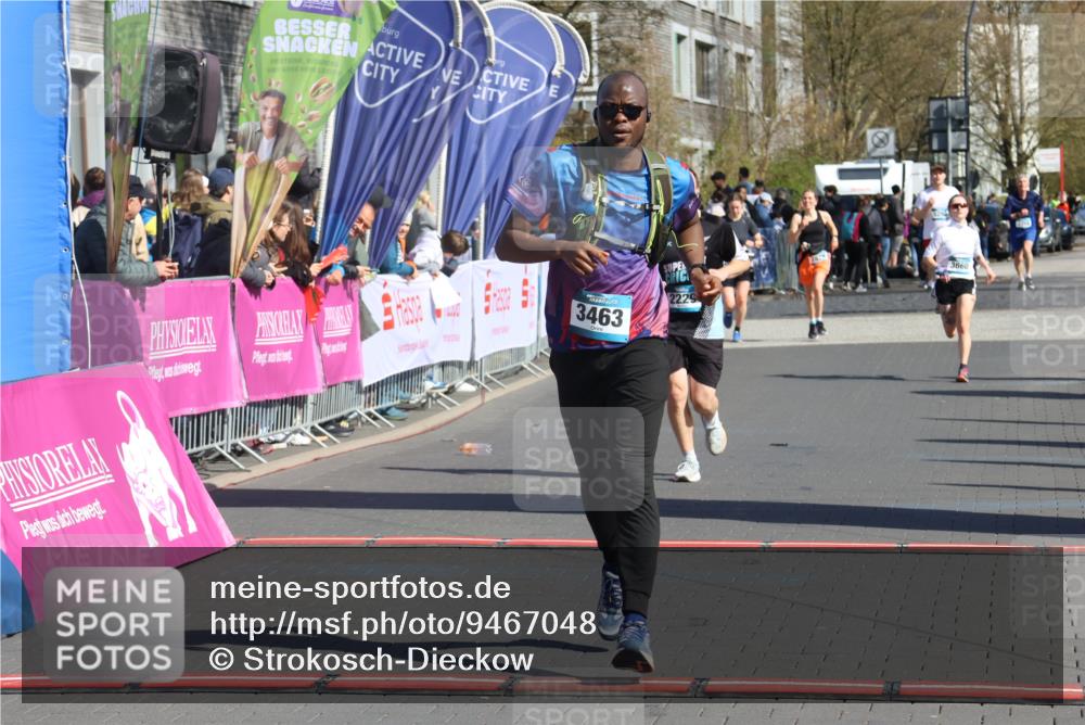 12.04.2026 - 45. Internationalen Wilhelmsburger Insellauf Strokosch-Dieckow http://msf.ph/oto/9467048 12.04.2026 11:01:31 Ziel 3463, 2229 meine-sportfotos.de