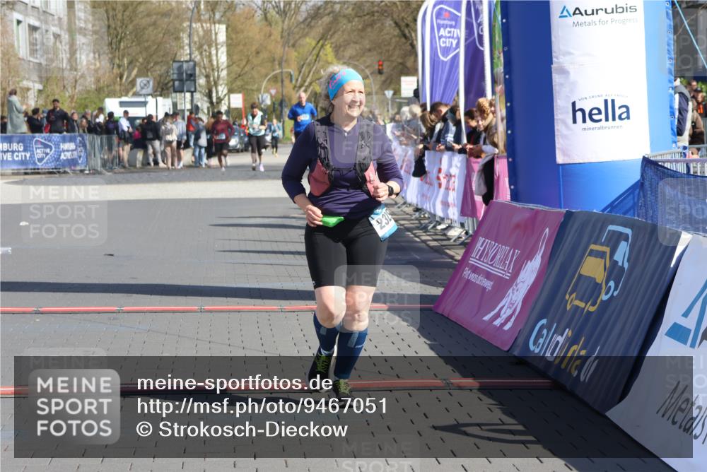 12.04.2026 - 45. Internationalen Wilhelmsburger Insellauf Strokosch-Dieckow http://msf.ph/oto/9467051 12.04.2026 11:16:56 Ziel 3543, 2329 meine-sportfotos.de