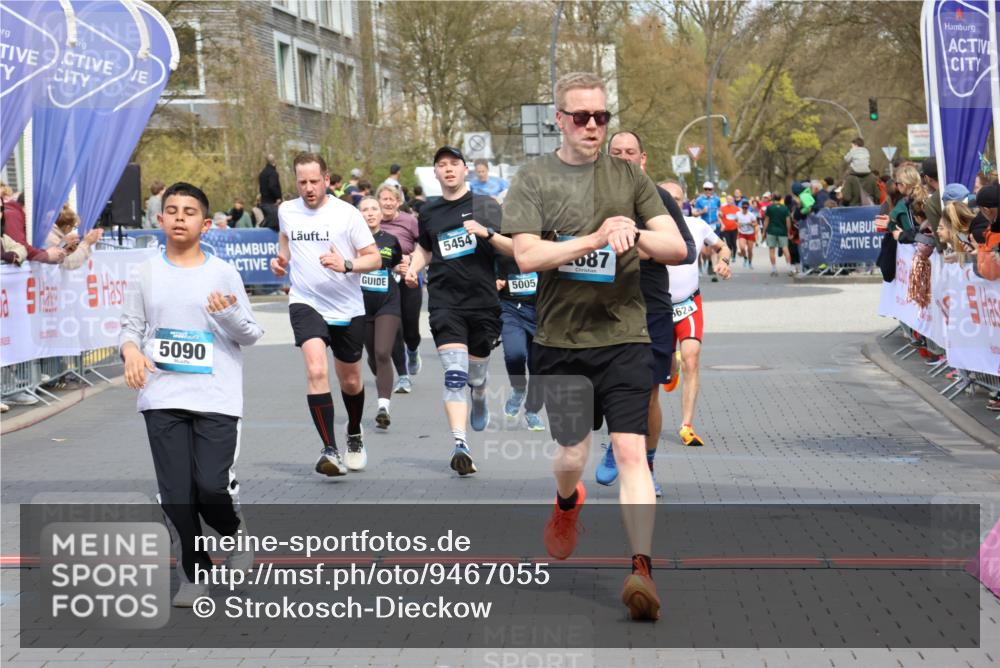 12.04.2026 - 45. Internationalen Wilhelmsburger Insellauf Strokosch-Dieckow http://msf.ph/oto/9467055 12.04.2026 13:10:19 Ziel 3807, 4794, 2687, 5090, 5256, 4419, 5454, 5624, 5005 meine-sportfotos.de