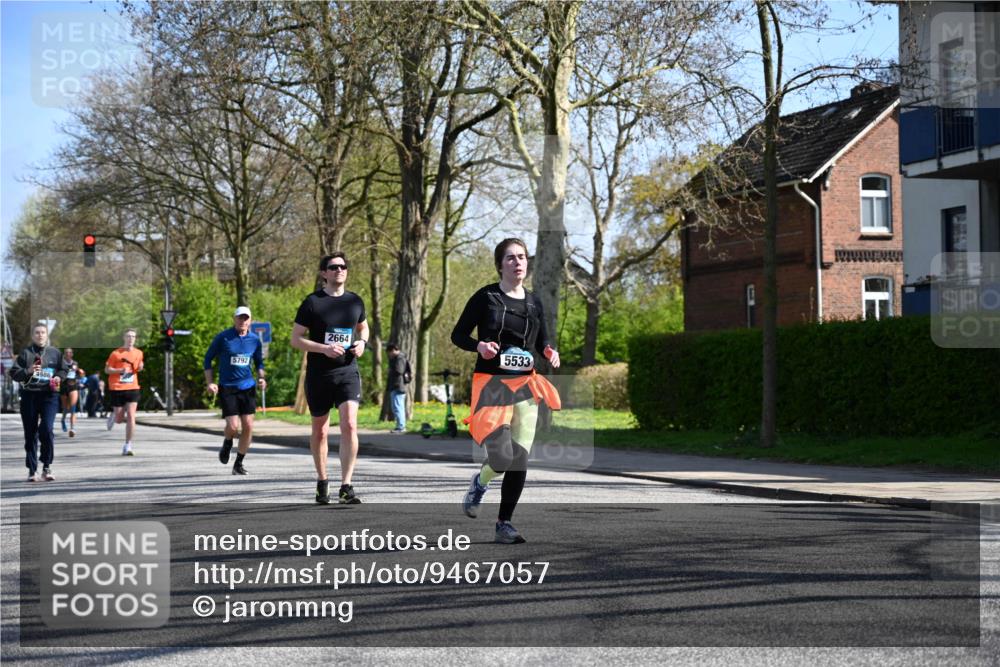 12.04.2026 - 45. Internationalen Wilhelmsburger Insellauf J. Mangold http://msf.ph/oto/9467057 12.04.2026 11:04:06 Ziel 2221, 3027, 3015, 5533, 2664, 5792, 4059, 4489, 4686, 3615, 2211, 3978, 4484, 4486, 3678, 2204, 5570, 3679 meine-sportfotos.de