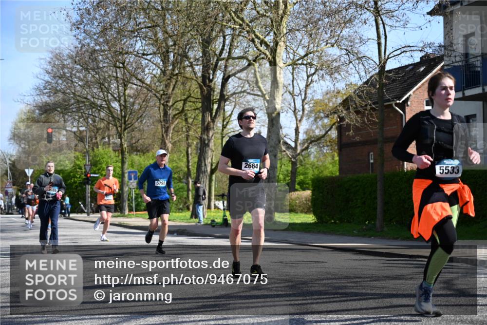 12.04.2026 - 45. Internationalen Wilhelmsburger Insellauf J. Mangold http://msf.ph/oto/9467075 12.04.2026 11:04:08 Ziel 2221, 3027, 3015, 5533, 2664, 5792, 4059, 4489, 4686, 4686, 3615, 2211, 3978, 4484, 4486, 3678, 2204, 5570, 3679 meine-sportfotos.de