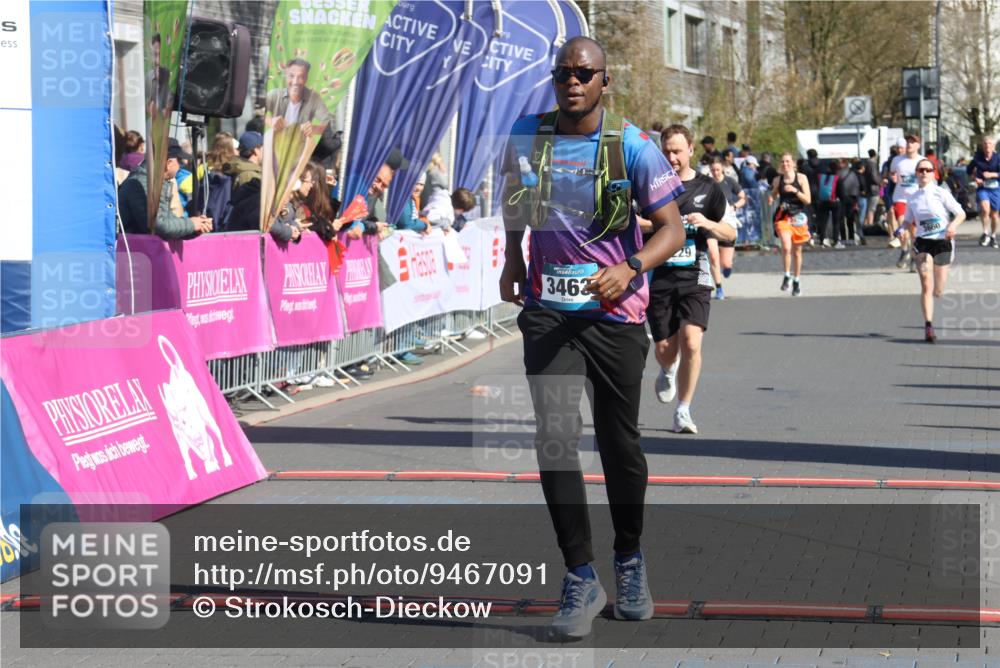 12.04.2026 - 45. Internationalen Wilhelmsburger Insellauf Strokosch-Dieckow http://msf.ph/oto/9467091 12.04.2026 11:01:31 Ziel 3463, 2229 meine-sportfotos.de
