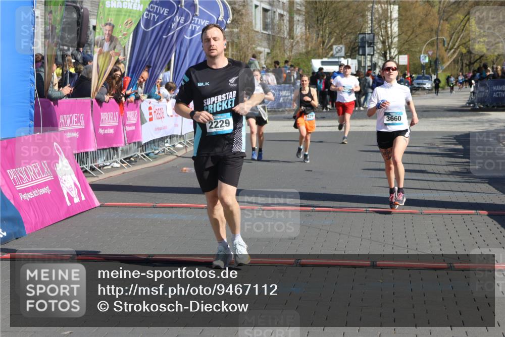 12.04.2026 - 45. Internationalen Wilhelmsburger Insellauf Strokosch-Dieckow http://msf.ph/oto/9467112 12.04.2026 11:01:35 Ziel 2229, 3660, 2880 meine-sportfotos.de
