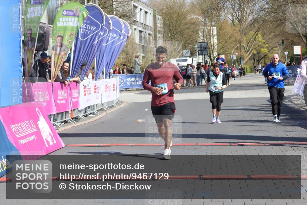 12.04.2026 - 45. Internationalen Wilhelmsburger Insellauf Strokosch-Dieckow http://msf.ph/oto/9467129 12.04.2026 11:17:06 Ziel 5756, 3891 meine-sportfotos.de