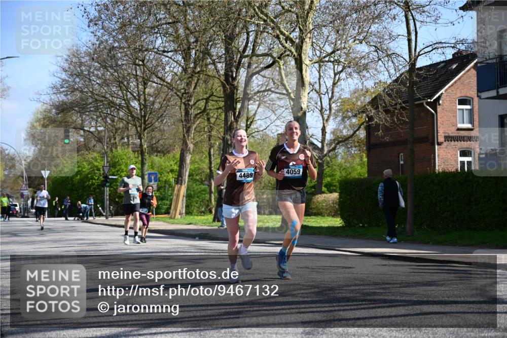 12.04.2026 - 45. Internationalen Wilhelmsburger Insellauf J. Mangold http://msf.ph/oto/9467132 12.04.2026 11:04:16 Ziel 3027, 3015, 5533, 2664, 5792, 4059, 4489, 4686, 3615, 2211, 3978, 4484, 4486, 3678, 2204, 5570, 3679, 3064, 2225 meine-sportfotos.de