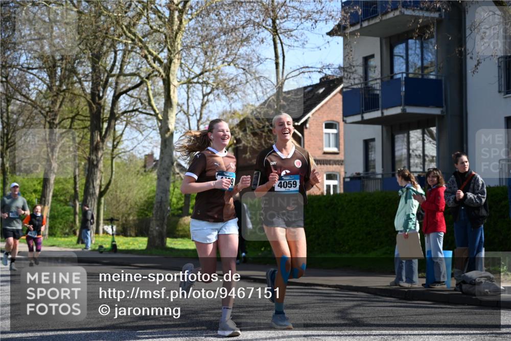 12.04.2026 - 45. Internationalen Wilhelmsburger Insellauf J. Mangold http://msf.ph/oto/9467151 12.04.2026 11:04:17 Ziel 3027, 3015, 5533, 2664, 5792, 4059, 4489, 4686, 3615, 2211, 3978, 4484, 4486, 3678, 2204, 5570, 2204, 5570, 3679, 3064, 2225 meine-sportfotos.de