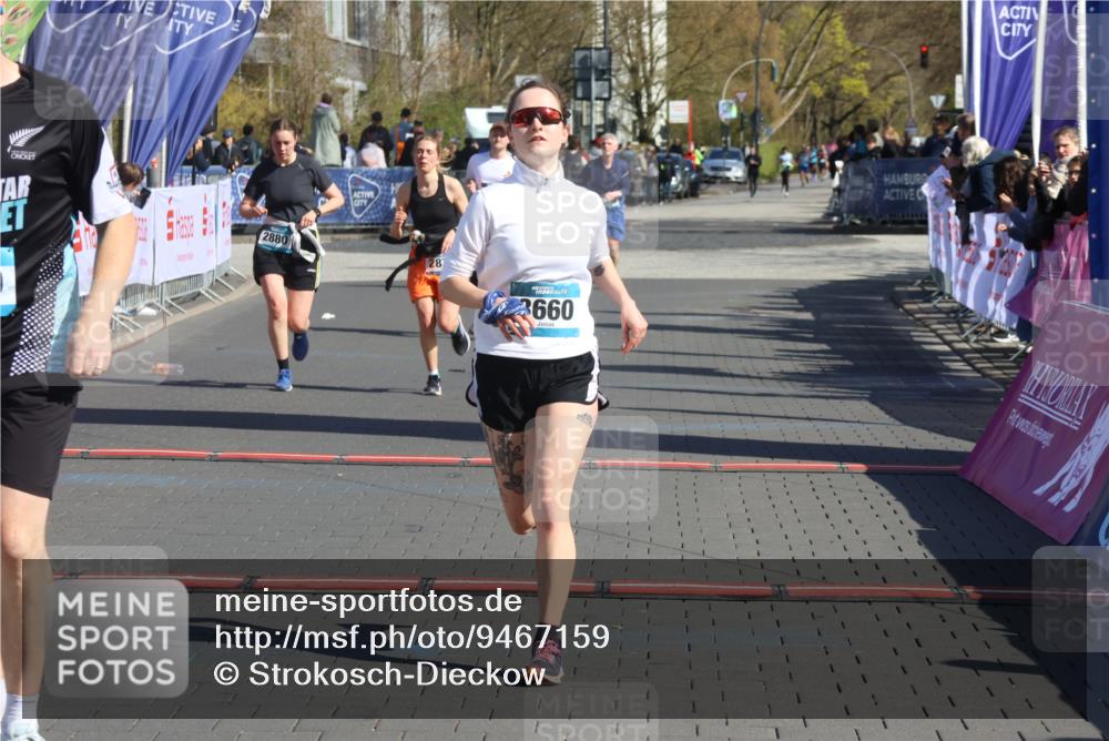 12.04.2026 - 45. Internationalen Wilhelmsburger Insellauf Strokosch-Dieckow http://msf.ph/oto/9467159 12.04.2026 11:01:36 Ziel 2229, 3660, 2880 meine-sportfotos.de