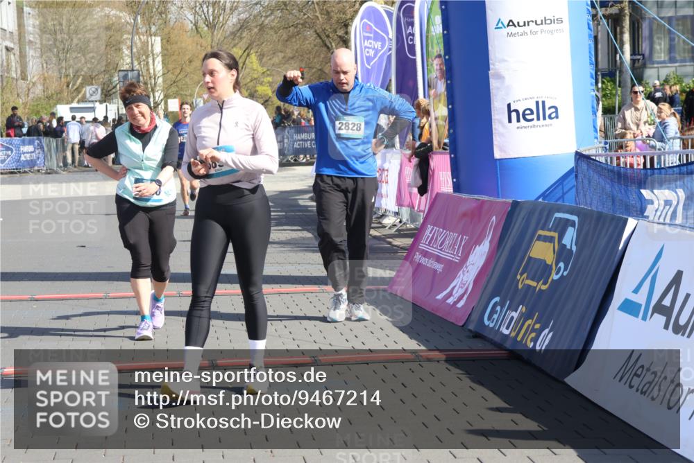 12.04.2026 - 45. Internationalen Wilhelmsburger Insellauf Strokosch-Dieckow http://msf.ph/oto/9467214 12.04.2026 11:17:12 Ziel 4590, 2828 meine-sportfotos.de