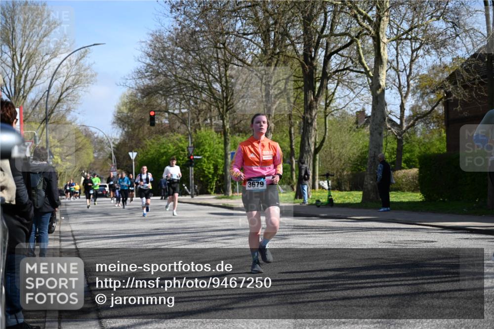 12.04.2026 - 45. Internationalen Wilhelmsburger Insellauf J. Mangold http://msf.ph/oto/9467250 12.04.2026 11:04:38 Ziel 3615, 2211, 3978, 4484, 4486, 3678, 2204, 5570, 3679, 3064, 2225, 2203, 2415, 3130, 4286, 4286, 4516, 5043, 2730, 2193, 4440, 4870, 2530, 3743 meine-sportfotos.de