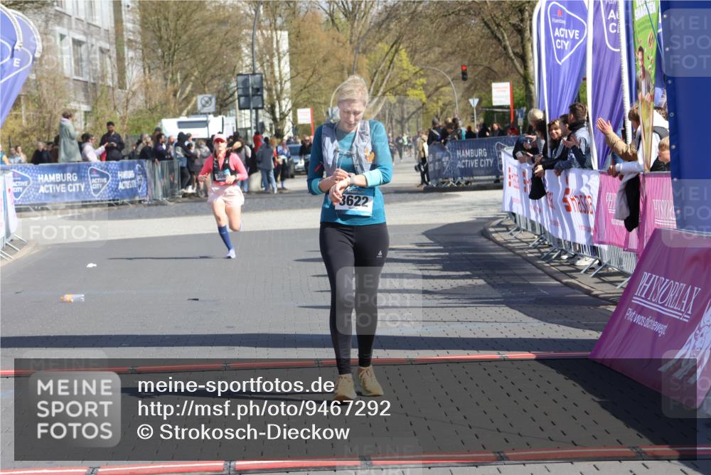 12.04.2026 - 45. Internationalen Wilhelmsburger Insellauf Strokosch-Dieckow http://msf.ph/oto/9467292 12.04.2026 11:17:26 Ziel 3622 meine-sportfotos.de
