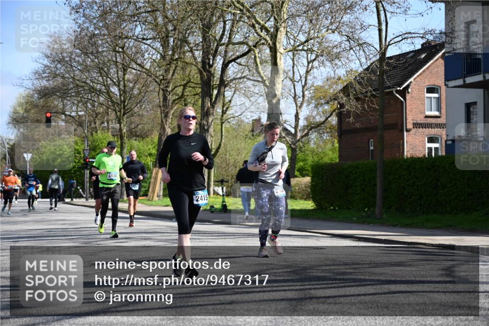 12.04.2026 - 45. Internationalen Wilhelmsburger Insellauf J. Mangold http://msf.ph/oto/9467317 12.04.2026 11:04:52 Ziel 2204, 5570, 3679, 3064, 2225, 2203, 2415, 3130, 4286, 4516, 5043, 2730, 2193, 4440, 4870, 2530, 3743, 5748, 4464, 5810, 3322, 3420 meine-sportfotos.de