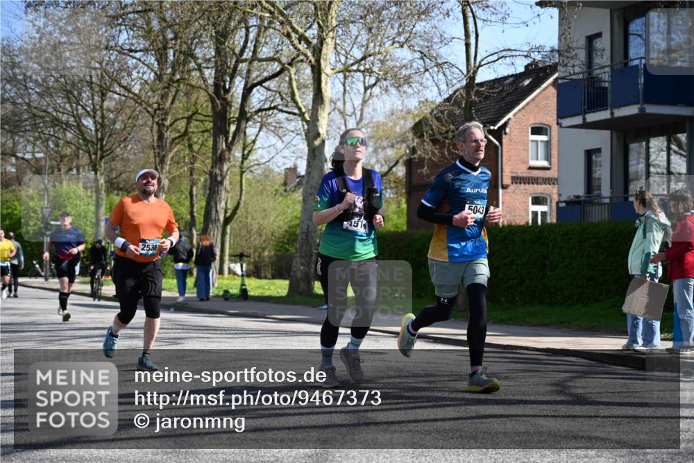 12.04.2026 - 45. Internationalen Wilhelmsburger Insellauf J. Mangold http://msf.ph/oto/9467373 12.04.2026 11:05:01 Ziel 2225, 2203, 2415, 3130, 4286, 4516, 5043, 2730, 2193, 4440, 4870, 2530, 3743, 5748, 4464, 5810, 3322, 3420, 3920 meine-sportfotos.de