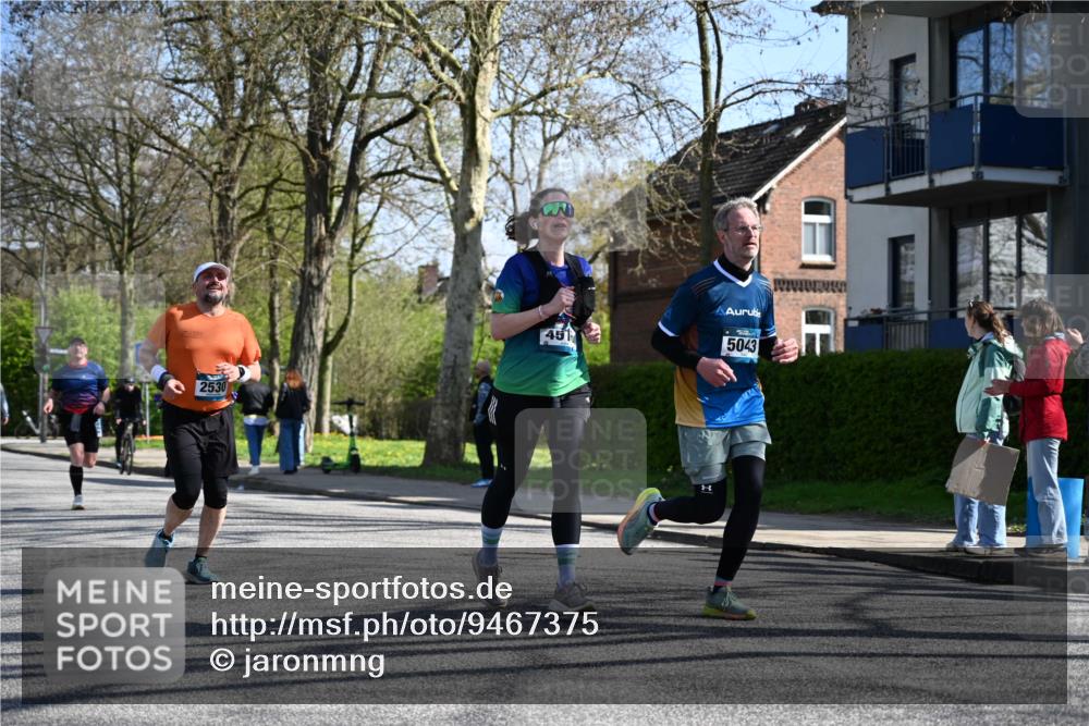 12.04.2026 - 45. Internationalen Wilhelmsburger Insellauf J. Mangold http://msf.ph/oto/9467375 12.04.2026 11:05:02 Ziel 2225, 2203, 2415, 3130, 4286, 4516, 5043, 2730, 2193, 4440, 4870, 2530, 3743, 3743, 5748, 4464, 5810, 3322, 3420, 3920, 2267 meine-sportfotos.de