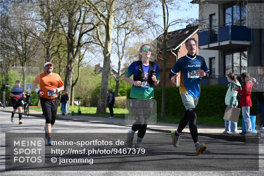 12.04.2026 - 45. Internationalen Wilhelmsburger Insellauf J. Mangold http://msf.ph/oto/9467379 12.04.2026 11:05:02 Ziel 2225, 2203, 2415, 3130, 4286, 4516, 5043, 2730, 2193, 4440, 4870, 2530, 3743, 3743, 5748, 4464, 5810, 3322, 3420, 3920, 2267 meine-sportfotos.de