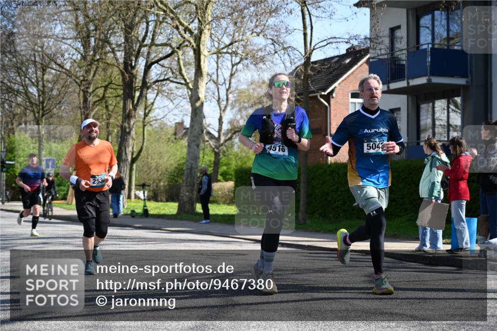12.04.2026 - 45. Internationalen Wilhelmsburger Insellauf J. Mangold http://msf.ph/oto/9467380 12.04.2026 11:05:02 Ziel 2225, 2203, 2415, 3130, 4286, 4516, 5043, 2730, 2193, 4440, 4870, 2530, 3743, 3743, 5748, 4464, 5810, 3322, 3420, 3920, 2267 meine-sportfotos.de