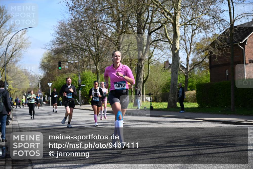 12.04.2026 - 45. Internationalen Wilhelmsburger Insellauf J. Mangold http://msf.ph/oto/9467411 12.04.2026 11:05:07 Ziel 2203, 2415, 3130, 4286, 4516, 5043, 2730, 2193, 4440, 4870, 2530, 3743, 5748, 4464, 5810, 3322, 3420, 3920, 2267, 2268, 2767, 2481 meine-sportfotos.de