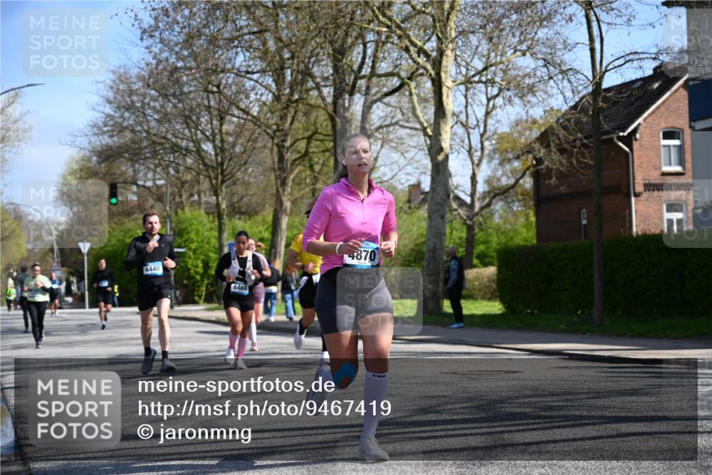 12.04.2026 - 45. Internationalen Wilhelmsburger Insellauf J. Mangold http://msf.ph/oto/9467419 12.04.2026 11:05:08 Ziel 2203, 2415, 3130, 4286, 4516, 5043, 2730, 2193, 4440, 4870, 2530, 3743, 5748, 4464, 5810, 3322, 3420, 3920, 2267, 2268, 2767, 2481 meine-sportfotos.de