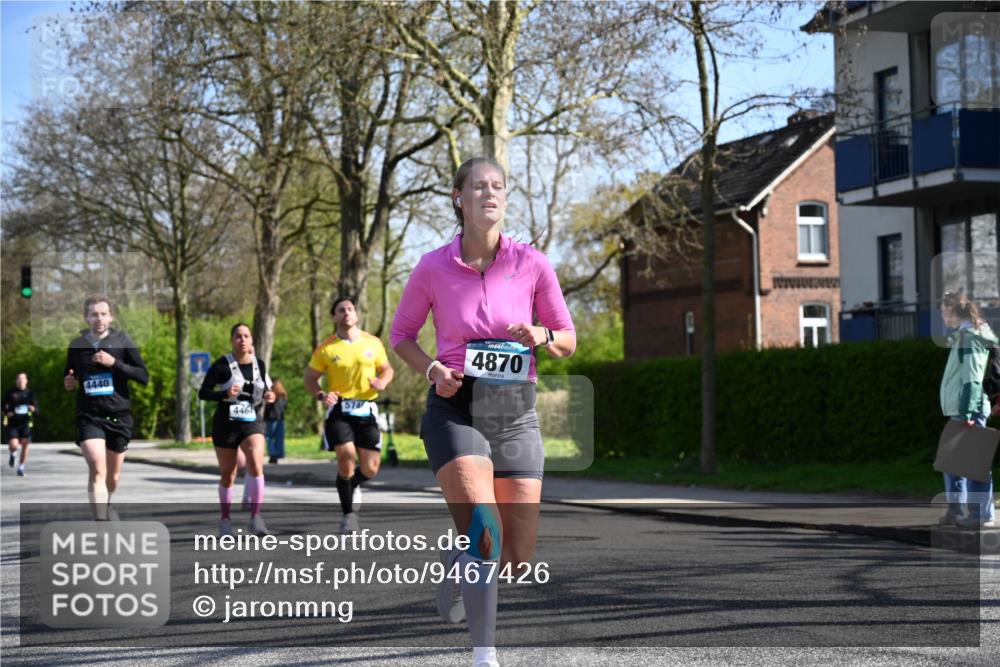 12.04.2026 - 45. Internationalen Wilhelmsburger Insellauf J. Mangold http://msf.ph/oto/9467426 12.04.2026 11:05:08 Ziel 2203, 2415, 3130, 4286, 4516, 5043, 2730, 2193, 4440, 4870, 2530, 3743, 5748, 4464, 5810, 3322, 3420, 3920, 2267, 2268, 2767, 2481 meine-sportfotos.de