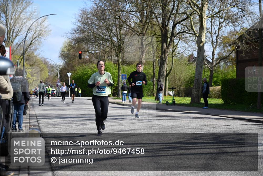 12.04.2026 - 45. Internationalen Wilhelmsburger Insellauf J. Mangold http://msf.ph/oto/9467458 12.04.2026 11:05:14 Ziel 3130, 4286, 4516, 5043, 2730, 2193, 4440, 4870, 2530, 3743, 5748, 4464, 5810, 3322, 3420, 3920, 2267, 2267, 2268, 2767, 2481, 2449, 4865, 4188, 2749 meine-sportfotos.de
