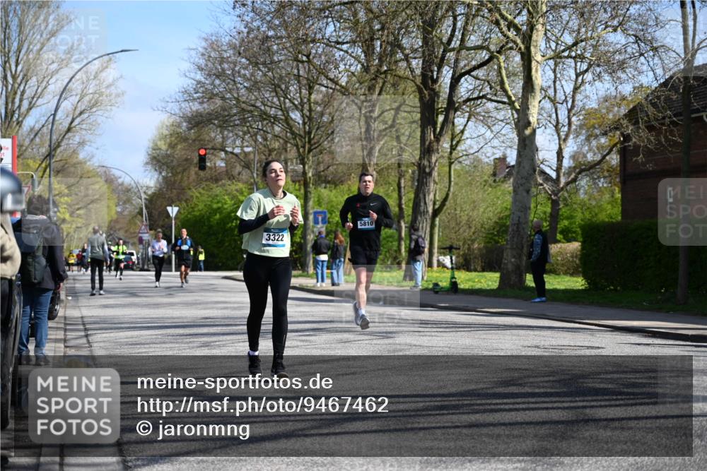 12.04.2026 - 45. Internationalen Wilhelmsburger Insellauf J. Mangold http://msf.ph/oto/9467462 12.04.2026 11:05:14 Ziel 3130, 4286, 4516, 5043, 2730, 2193, 4440, 4870, 2530, 3743, 5748, 4464, 5810, 3322, 3420, 3920, 2267, 2267, 2268, 2767, 2481, 2449, 4865, 4188, 2749 meine-sportfotos.de