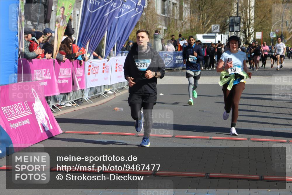 12.04.2026 - 45. Internationalen Wilhelmsburger Insellauf Strokosch-Dieckow http://msf.ph/oto/9467477 12.04.2026 11:02:10 Ziel 2271, 3466, 4612 meine-sportfotos.de