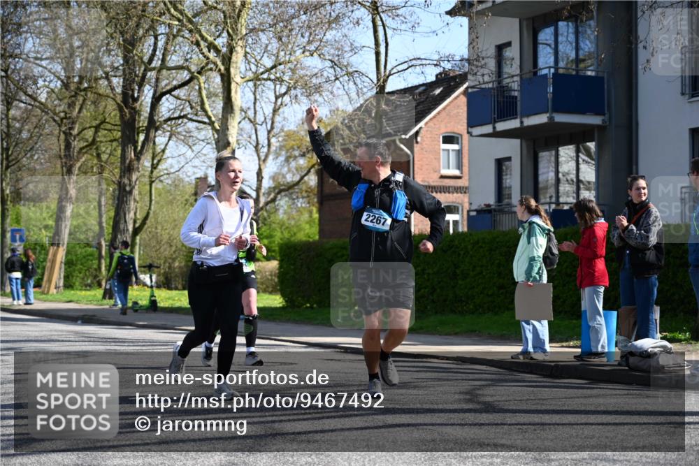 12.04.2026 - 45. Internationalen Wilhelmsburger Insellauf J. Mangold http://msf.ph/oto/9467492 12.04.2026 11:05:27 Ziel 3743, 5748, 4464, 5810, 3322, 3420, 3920, 2267, 2268, 2268, 2767, 2481, 2449, 4865, 4188, 2749, 4477, 4476, 5818, 3717 meine-sportfotos.de