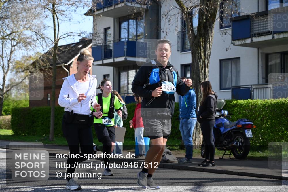 12.04.2026 - 45. Internationalen Wilhelmsburger Insellauf J. Mangold http://msf.ph/oto/9467512 12.04.2026 11:05:28 Ziel 5748, 4464, 5810, 3322, 3420, 3920, 2267, 2268, 2767, 2481, 2449, 4865, 4188, 2749, 4477, 4476, 5818, 3717 meine-sportfotos.de