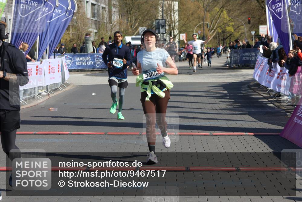 12.04.2026 - 45. Internationalen Wilhelmsburger Insellauf Strokosch-Dieckow http://msf.ph/oto/9467517 12.04.2026 11:02:12 Ziel 2271, 3466, 4612, 4019 meine-sportfotos.de