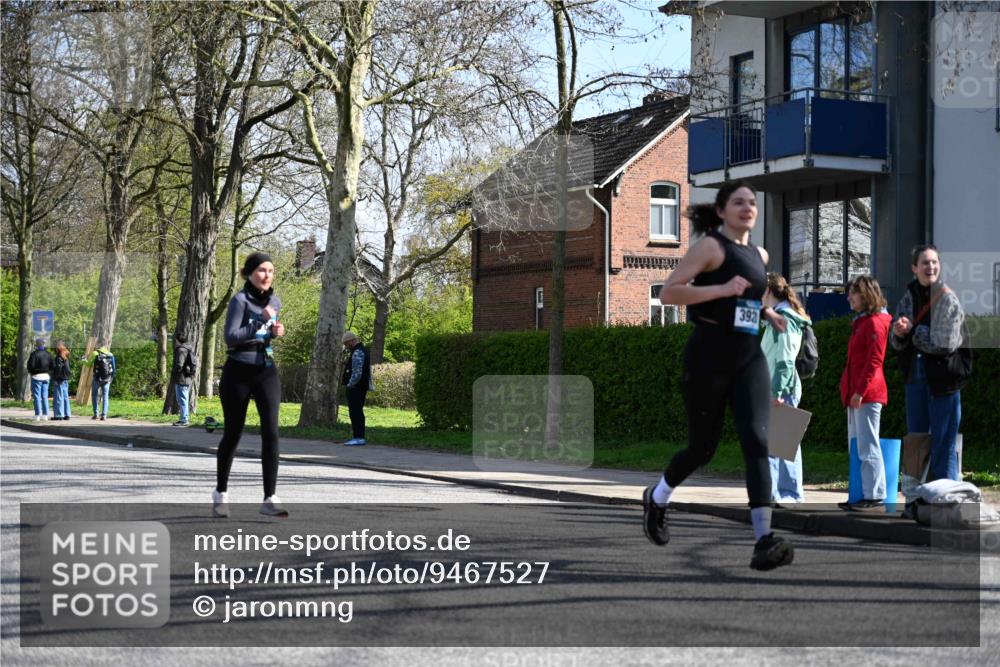 12.04.2026 - 45. Internationalen Wilhelmsburger Insellauf J. Mangold http://msf.ph/oto/9467527 12.04.2026 11:05:35 Ziel 3322, 3420, 3920, 2267, 2268, 2767, 2481, 2449, 4865, 4188, 2749, 4477, 4476, 5818, 3717 meine-sportfotos.de
