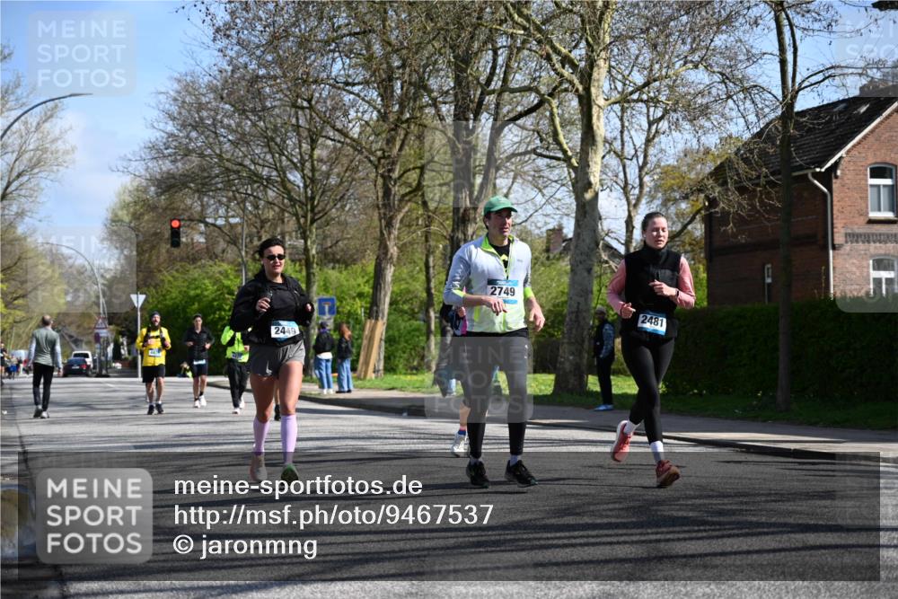 12.04.2026 - 45. Internationalen Wilhelmsburger Insellauf J. Mangold http://msf.ph/oto/9467537 12.04.2026 11:05:40 Ziel 3420, 3920, 2267, 2268, 2767, 2481, 2449, 4865, 4188, 2749, 4477, 4476, 5818, 3717, 2330 meine-sportfotos.de